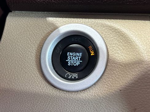 Used 2018 RAM 3500 Laramie Longhorn image 20