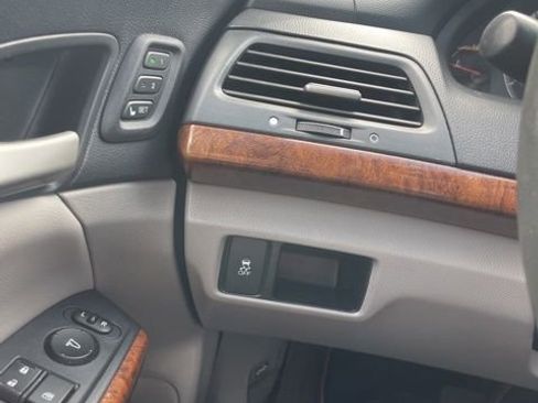 Used 2011 Honda Accord EX-L image 20