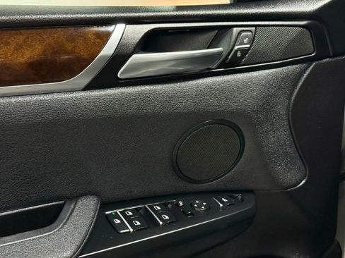 Used 2017 BMW X3 xDrive28i image 11