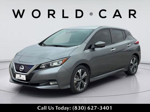 Used 2020 Nissan Leaf SV w/ SV Technology Package FWD image 4