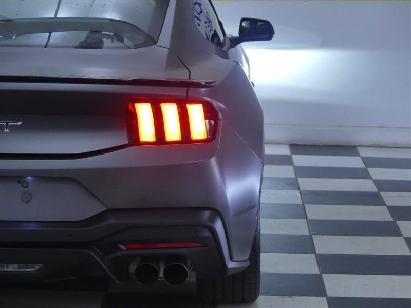 Used 2025 Ford Mustang GT Premium RWD image 32