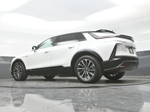 Certified 2024 Cadillac Lyriq Sport AWD/4WD image 30