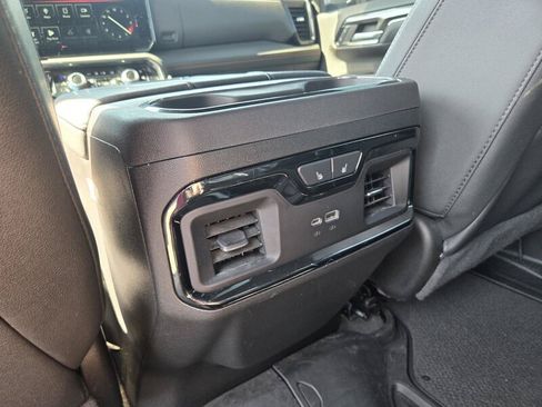 Used 2024 GMC Sierra 2500 AT4 w/ Technology Package AWD/4WD image 26