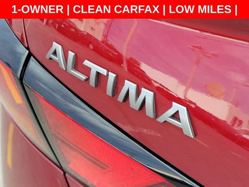 Used 2023 Nissan Altima 2.5 SR FWD image 9
