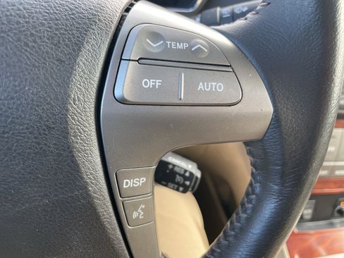 Used 2010 Toyota Highlander Limited image 17