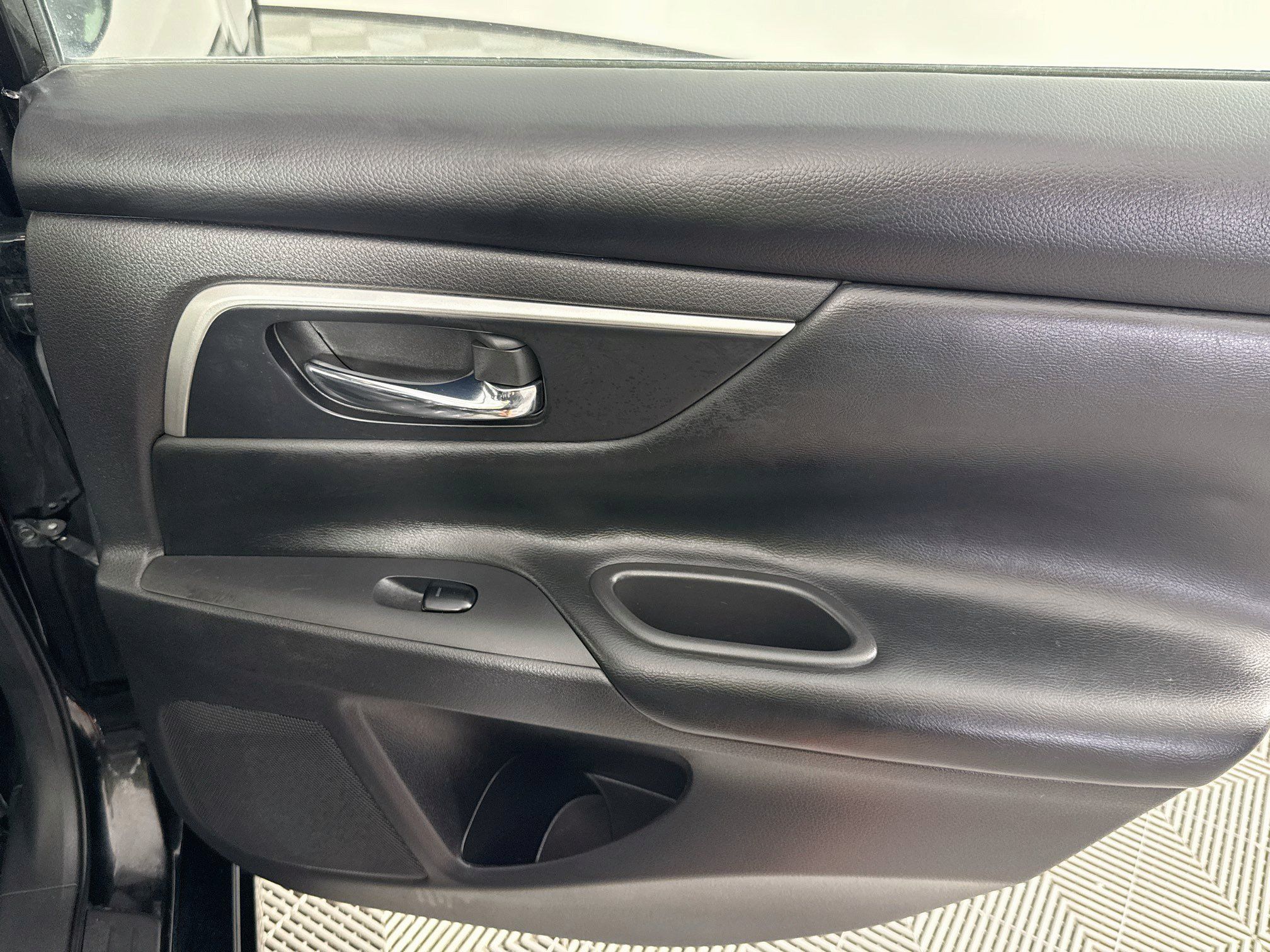 Used 2017 Nissan Altima 2.5 SL FWD image 45