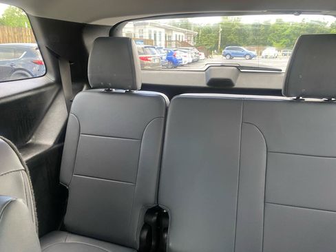 Used 2021 Chevrolet Traverse LT AWD/4WD image 14