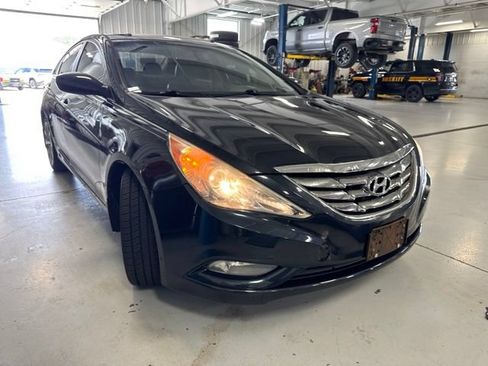 Used 2012 Hyundai Sonata SE w/ Navigation & Sunroof Pkg FWD image 22