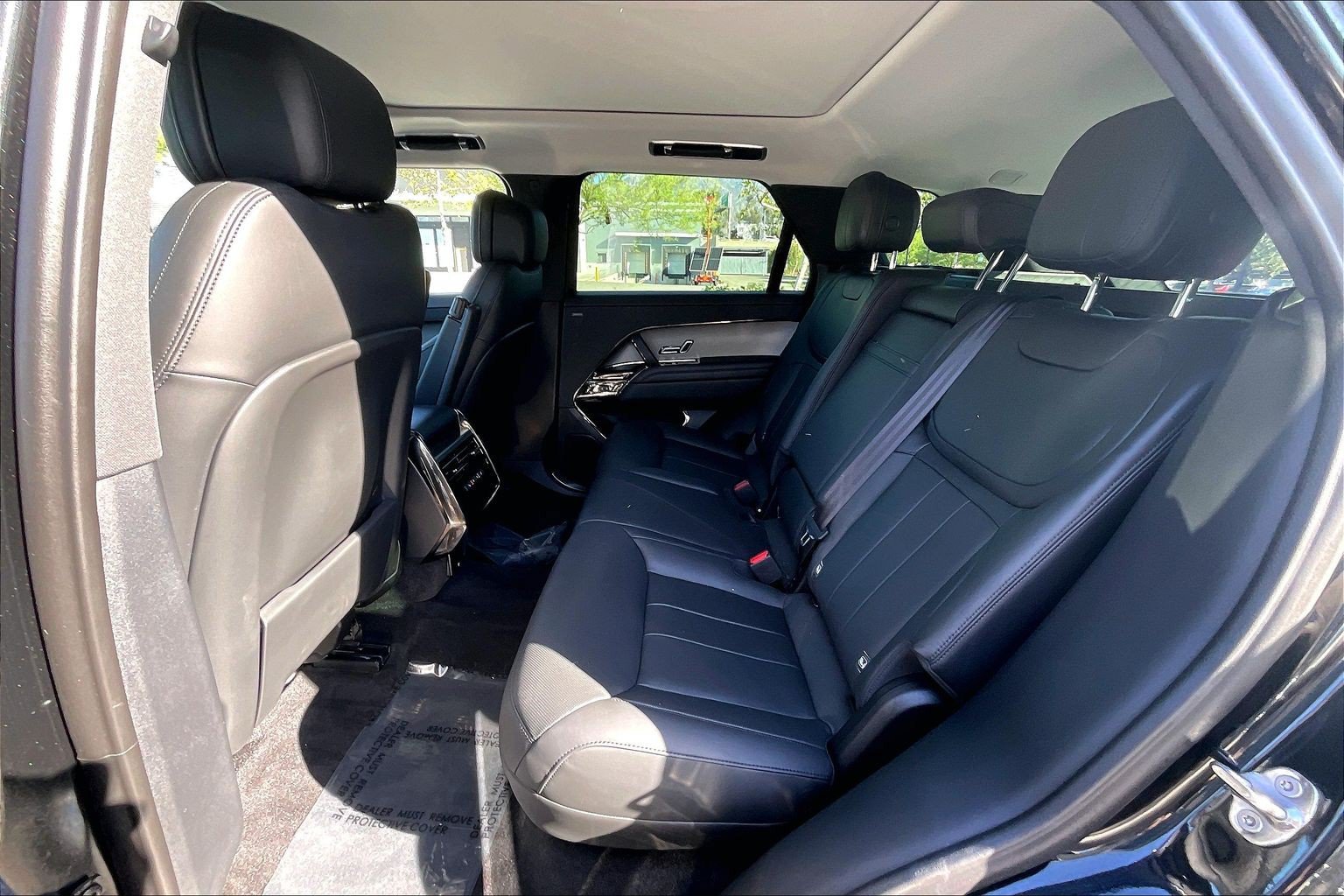 Used 2024 Land Rover Range Rover Sport SE AWD/4WD image 20