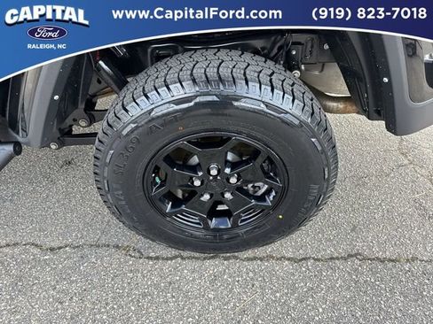 Used 2022 Jeep Gladiator Willys image 13