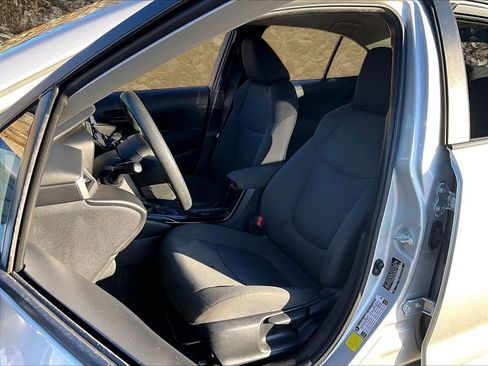 Used 2022 Toyota Corolla LE image 19