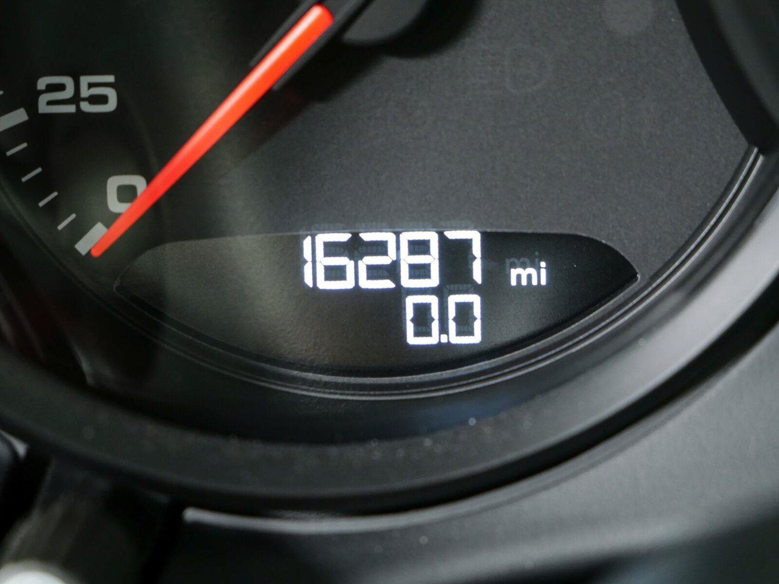 Certified 2024 Porsche 718 Cayman GTS RWD image 9