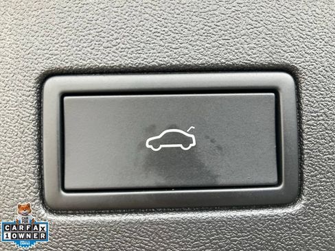 Used 2023 Volkswagen ID.4 Pro S AWD/4WD image 10