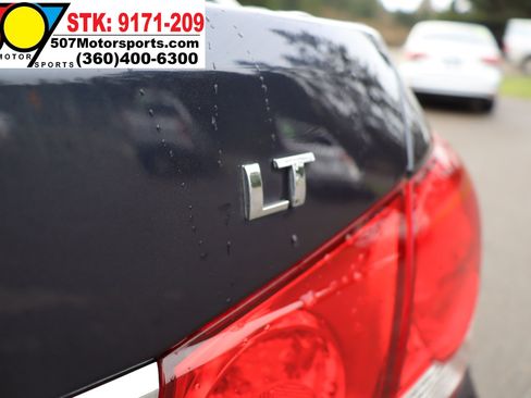 Used 2015 Chevrolet Cruze LT image 12