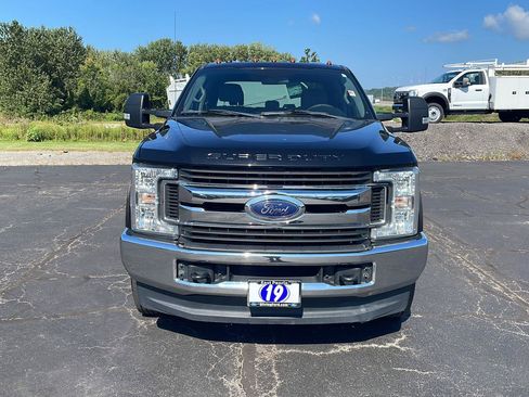 Used 2019 Ford F350 XLT AWD/4WD image 5