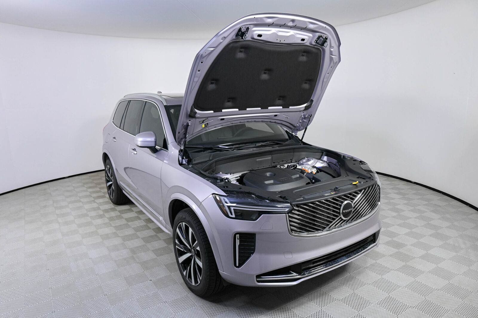 New 2026 Volvo XC90 T8 Core w/ Protection Package Premier AWD/4WD image 33