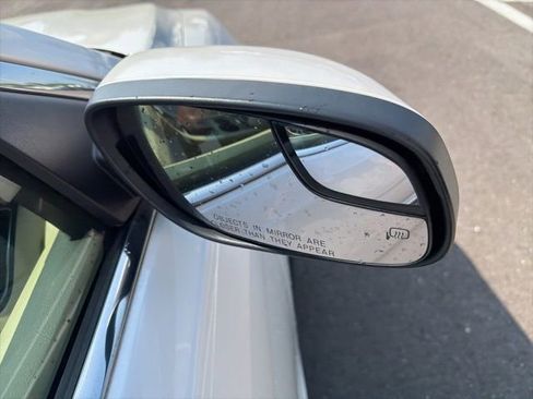 Used 2018 Ford Taurus SEL w/ Equipment Group 201A FWD image 6