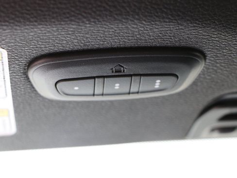 Used 2022 Jeep Wrangler Unlimited Sahara AWD/4WD image 20