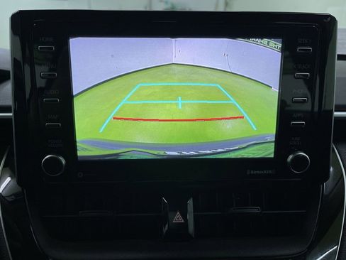 Used 2021 Toyota Corolla LE image 22