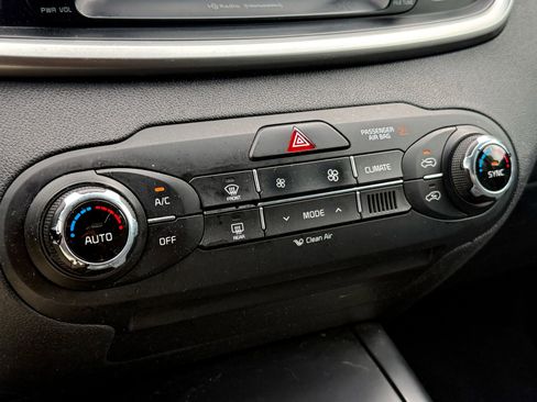 Used 2018 Kia Sorento AWD image 20