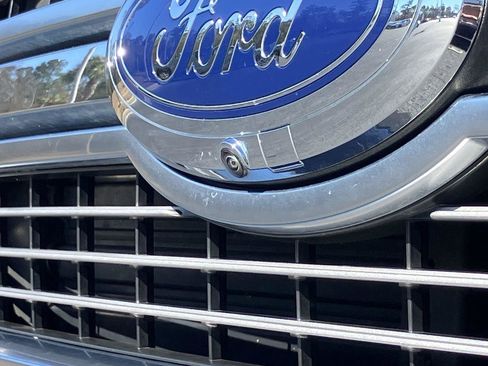 Used 2022 Ford F150 Limited image 13