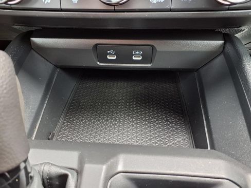 Used 2024 Honda Accord EX image 10