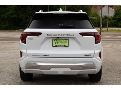New 2026 GMC Terrain Denali AWD/4WD image 7
