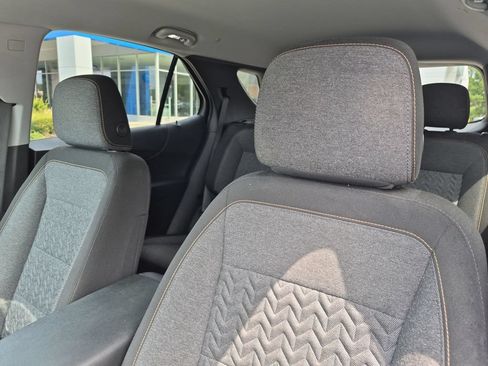 Used 2022 Chevrolet Equinox LT FWD image 14