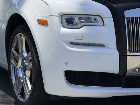 Used 2016 Rolls-Royce Ghost RWD image 5