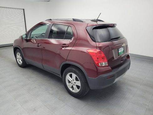 Used 2016 Chevrolet Trax LT w/ LT Sun and Sound Package FWD image 3