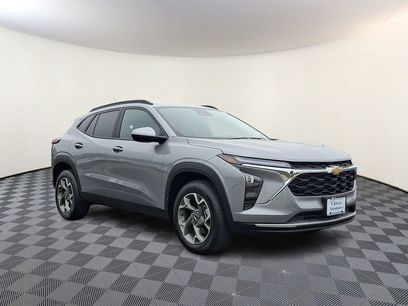 Used 2025 Chevrolet Trax LT