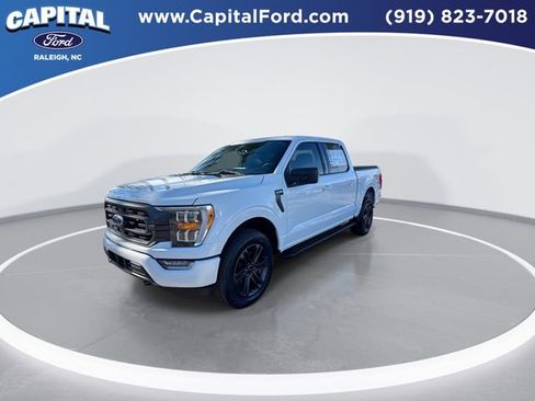Certified 2022 Ford F150 XLT w/ Equipment Group 302A High image 4
