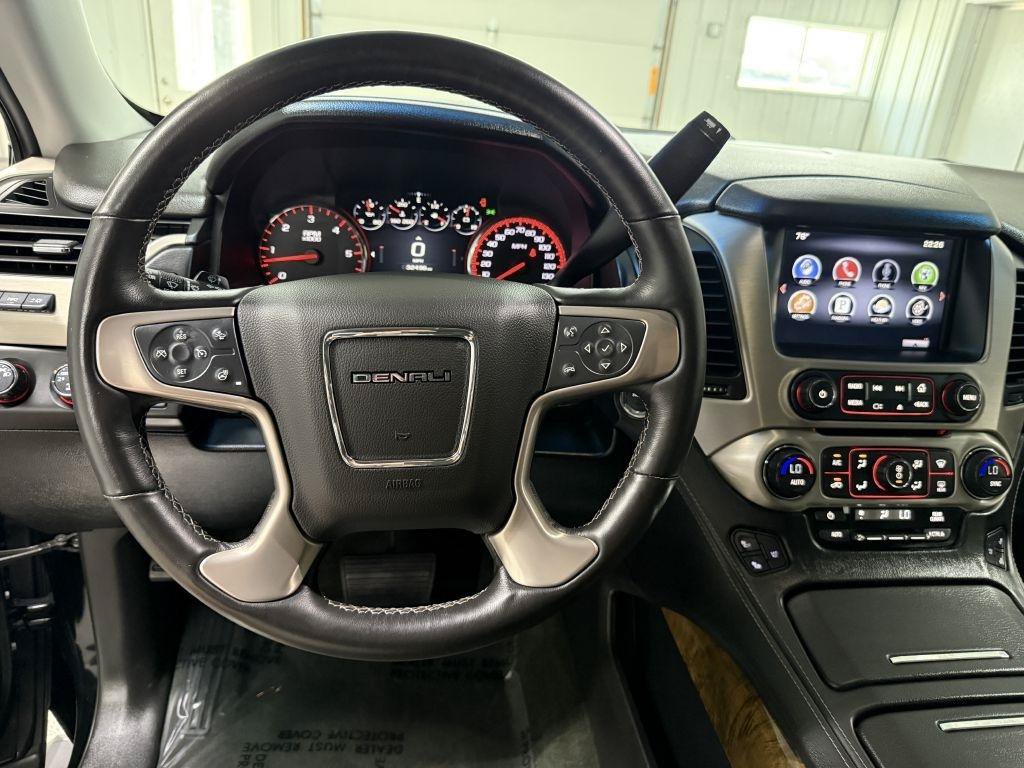 Used 2015 GMC Yukon XL Denali w/ Touring Package AWD/4WD image 22