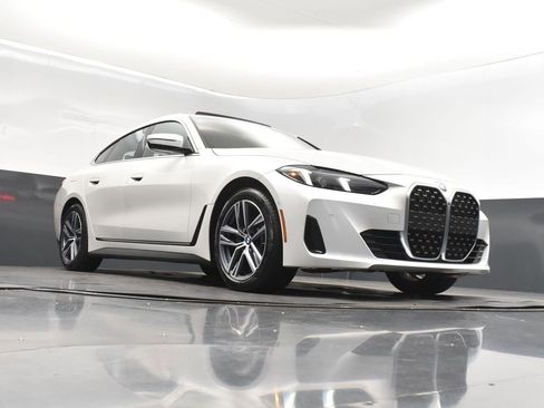 Certified 2025 BMW 430i image 44