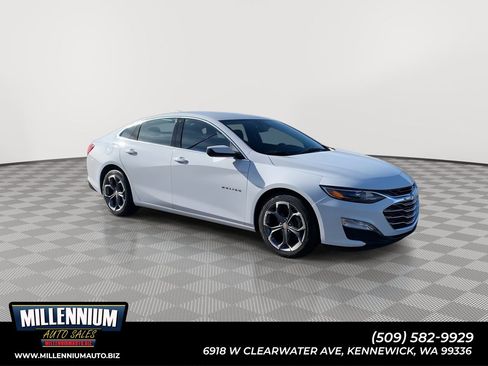 Used 2023 Chevrolet Malibu LT FWD image 1