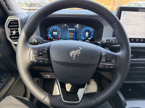 Used 2025 Ford Bronco Sport Badlands image 18