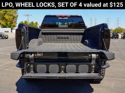 Used 2025 GMC Sierra 2500 AT4 w/ AT4 Premium Plus Package AWD/4WD image 13
