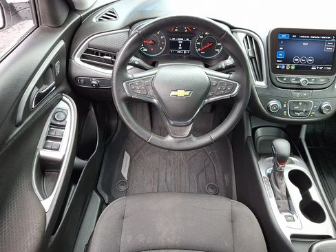 Used 2024 Chevrolet Malibu RS w/ LPO, Floor Liner Package image 10