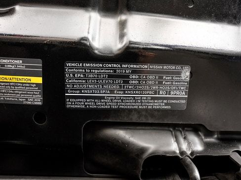 Used 2019 Nissan Pathfinder SV image 32