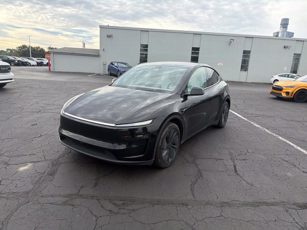 Used 2026 Tesla Model Y AWD image 2