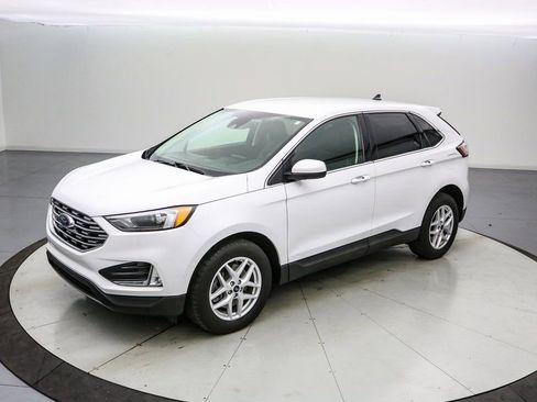 Certified 2022 Ford Edge SEL w/ Convenience Package image 8