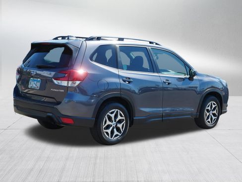 Used 2023 Subaru Forester Premium AWD/4WD image 7