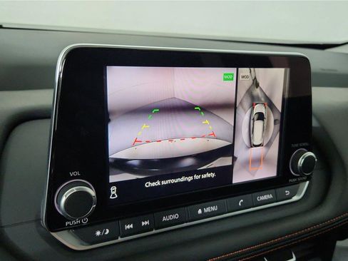 Certified 2025 Nissan Rogue SV w/ Rock Creek Premium Package image 30