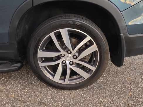 Used 2018 Honda Pilot Touring image 33