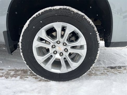 Used 2024 Chevrolet Silverado 1500 LTZ w/ LTZ Premium Package image 38