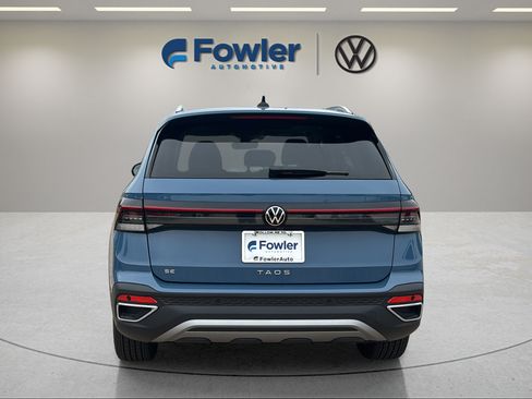 New 2026 Volkswagen Taos SE FWD image 6