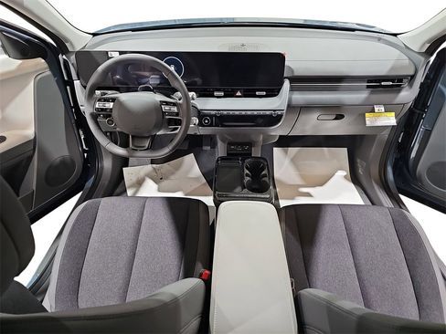 New 2026 Hyundai Ioniq 5 SE image 9
