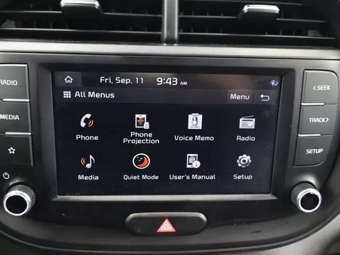 Used 2024 Kia Soul LX w/ Option Group 015 FWD image 29