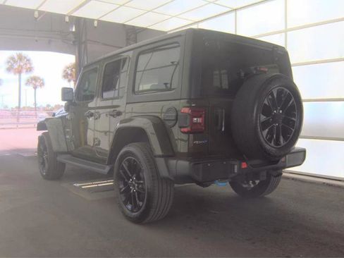 Used 2023 Jeep Wrangler Unlimited Sahara AWD/4WD image 7
