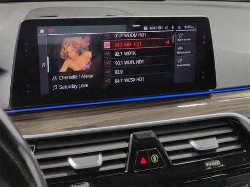 Used 2020 BMW 530i xDrive w/ Convenience Package image 30